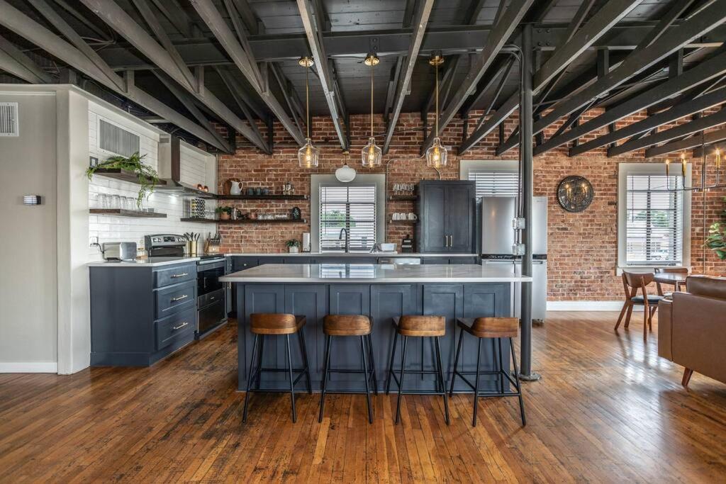The Loft At 113 - Gateway To The North Texas Hill Country Apartment Muenster Exterior photo