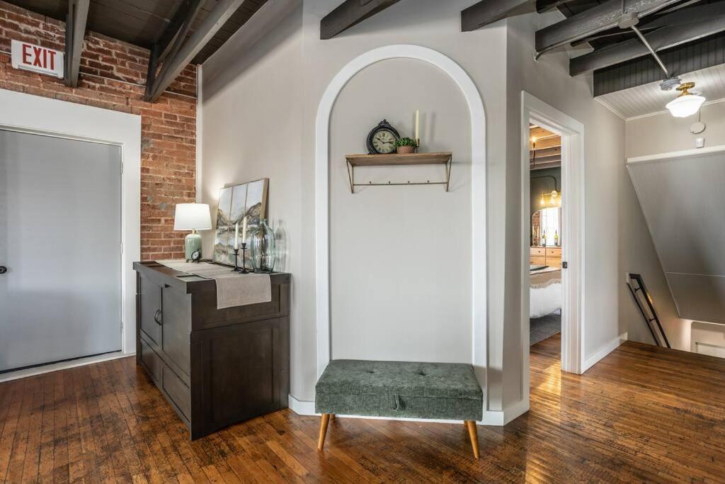 The Loft At 113 - Gateway To The North Texas Hill Country Apartment Muenster Exterior photo